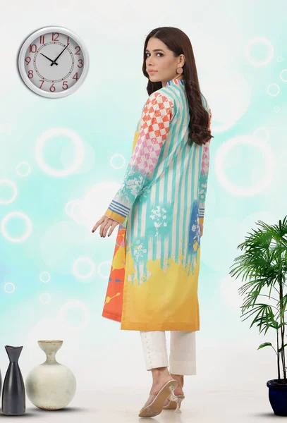 Una Tuta Kameez Pakistana Shalwar Con Dupatta Modello Pakistano Mostrato — Foto Stock