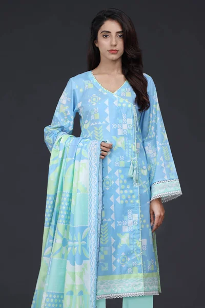 Una Tuta Kameez Pakistana Shalwar Con Dupatta Modello Pakistano Mostrato — Foto Stock