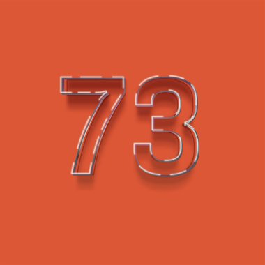 Kırmızı arkaplanda 3d 73 sayısının gösterimi
