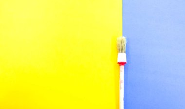 Renkli arkaplan, sanat, metin için yer ve resim fırçaları