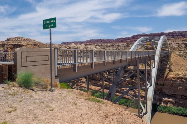 Hite Cruzar Puente Acero Sobre Cañón Del Río Colorado Utah —  Fotos de Stock