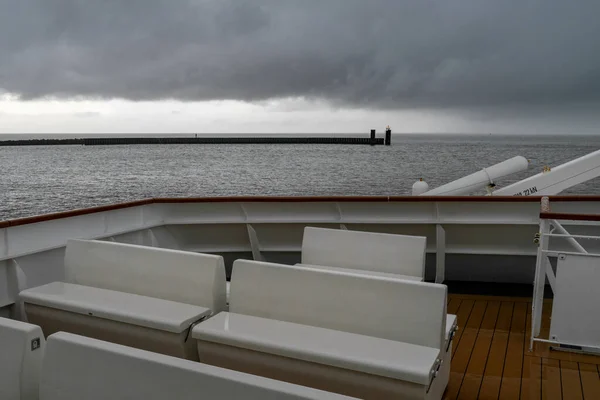 Seats Deck Ferry Going Cuxhaven Helgoland Very Cloudy Rainy Day — Foto de Stock