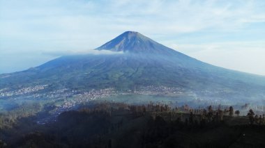 Sindoro Dağı 'nın doğal manzarası, Orta Cava, Endonezya