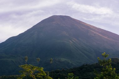 Sindoro Dağı, Orta Java, Endonezya