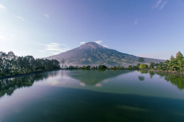 Гора Самбінг Яку Видно Гирла Кледунг Темангун Центральна Ява Індонезія — стокове фото