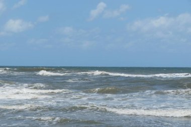 Florida sahilinde güzel okyanus ve gökyüzü manzarası