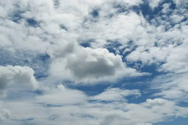 Hermosa Vista Nubes Cielo Azul — Foto de Stock