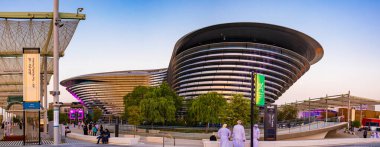 Dubai, Birleşik Arap Emirlikleri - 18 Ekim 2021: Mobilite Pavyonu veya Alif Pavyonu 'nun 2020 Dubai BAE Fuarındaki güzel manzarası