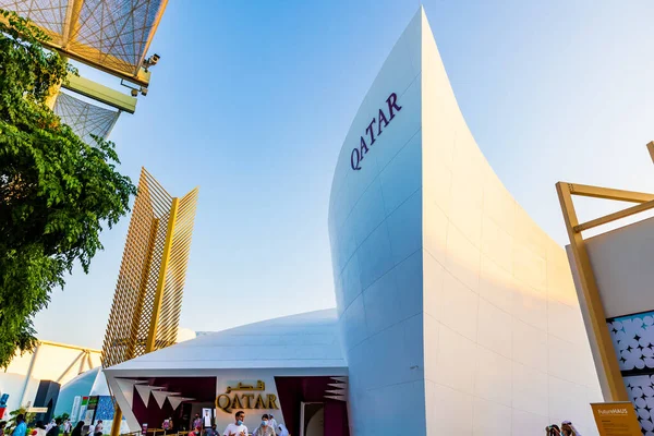 Dubai, Birleşik Arap Emirlikleri - 29 Kasım 2021: 2020 Dubai İHA Fuarındaki Katar pavyonu