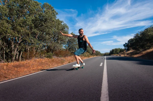 Young Man Skateboard Man Surf Skate Surfing Highway Small Town — kuvapankkivalokuva