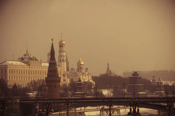 Kremlin Moskova Gün Doğumunda Sis Altında Fotoğraf Stok Fotoğraf