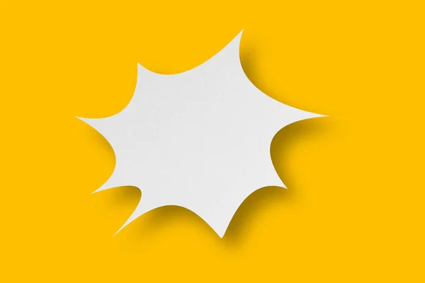 Weißes Papier Sprechblasenform Vor Gelbem Hintergrund Kommunikationsblasen — Stockfoto