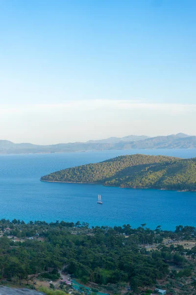 Ege 'de bakir bir körfez