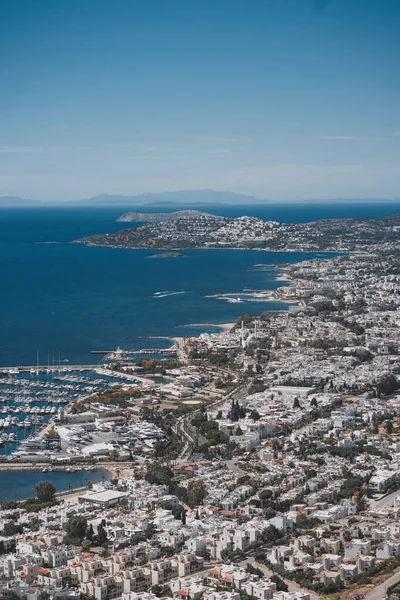 Turgut Reis 'in tepesinden bir manzara, Mula