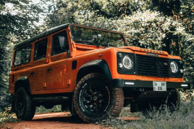 İstanbul Türkiye: 07 / 05 / 2020 Land Rover Defender 110