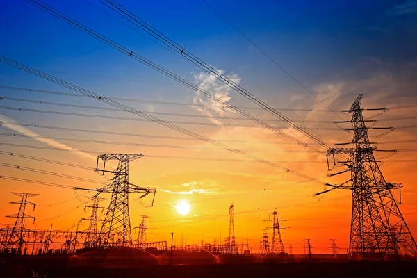 Torre Eléctrica Silueta Atardecer —  Fotos de Stock