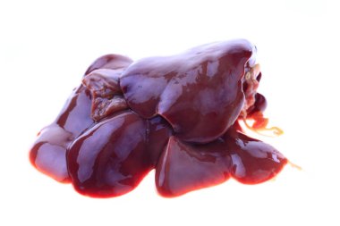 Beyaz arka planda tavuk ciğeri