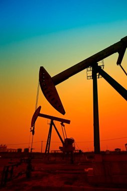 Petrol pompası, endüstriyel ekipmanlar