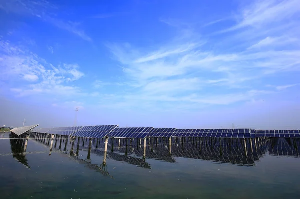 Paneles Solares Agua — Foto de Stock