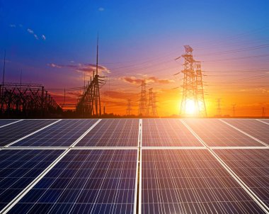 Güneş panelleri ve pilonlar, yeşil çevre koruması