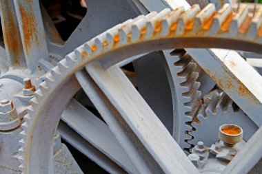 Makine ve ekipman üretiminden vazgeç. 