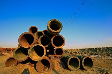 Paslı boru, endüstriyel ekipman.