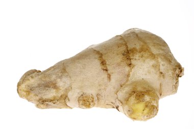 Beyaz arka planda izole edilmiş taze kızıl.