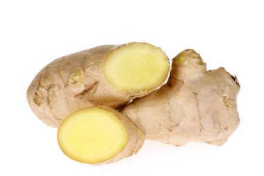 Beyaz arka planda izole edilmiş taze kızıl.