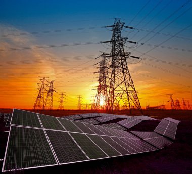 Güneş panelleri ve pilonlar, yeşil çevre koruması