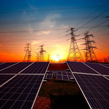 Güneş panelleri ve pilonlar, yeşil çevre koruması