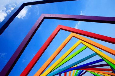 Modern inşaat çeliği, gelecekte gerçeküstü tasarım, yedi renk