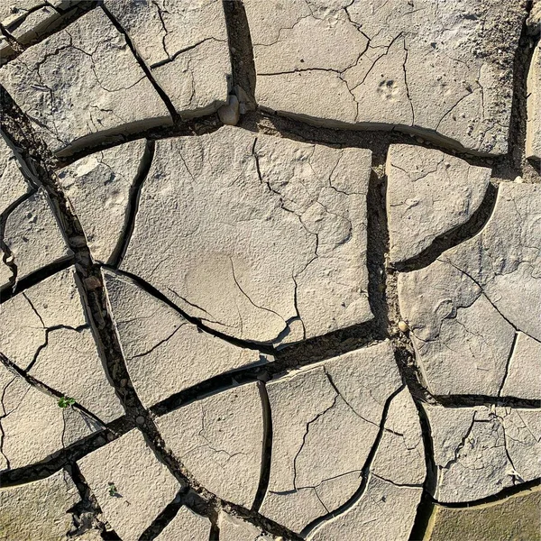 破碎的地球背景 干地表面有裂缝 泥巴裂缝 — 图库照片