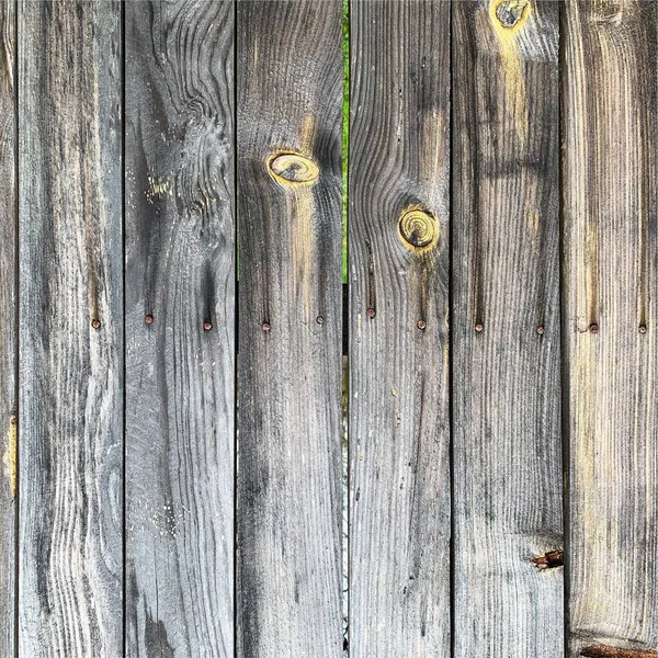 Ahşap duvar arka planı. Çit arkaplanı. Tahtadan yapılmış kalas.