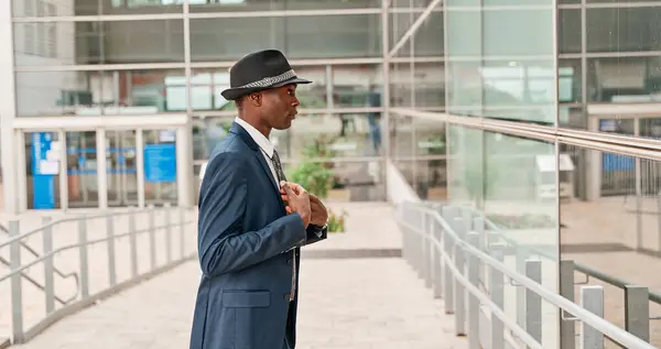 Portrait African American Man Suit Hat Looking Shop Window Putting — Foto de Stock