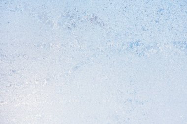 Frost buz kalıpları kış pencere camına 