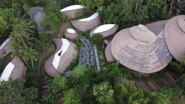 Bali Indonesië Natuur Groene Bamboe School Met Behulp Van Duurzaamheid — Stockvideo