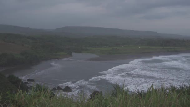 Morgonsoluppgång Vid Stranden Ranca Buaya Garut West Java Mountain Rocks — Stockvideo