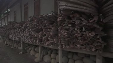 Kampung Naga, Endonezya - Geleneksel Evler, Güzel Doğal Arazi, gür Yeşil Pirinç Tarlaları