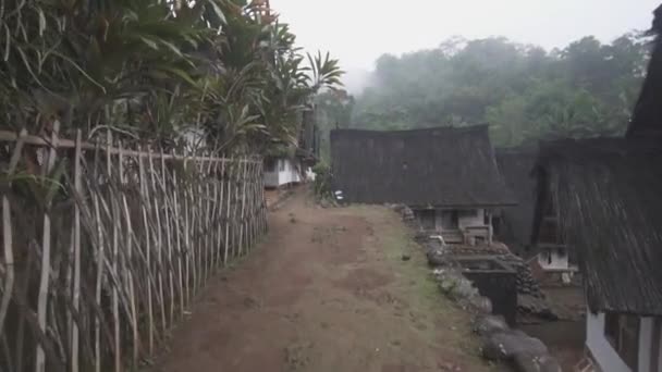 Kampung Naga Indonezia Case Tradiționale Peisaj Natural Frumos Câmpuri Luxuriante — Videoclip de stoc