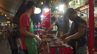 Bandung, Endonezya - Endonezya Satay Güneydoğu Asya Tabağı Tavuk Kömür Izgarası