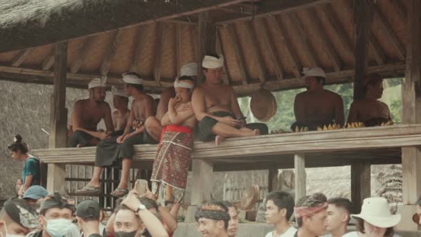 Bali Indonesia Circa 2022 Aktivitas Rakyat Desa Tenganan Sebelum Perang — Stok Video
