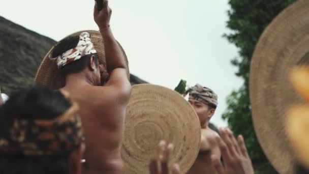 Bali Indonesia Giugno 2022 Perang Pandan Mekare Kare Tradizionale Tradizione — Video Stock