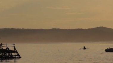 Pangandaran Doğu Sahili, Batı Java, Endonezya 'da Güzel Huzurlu Gün Doğumu