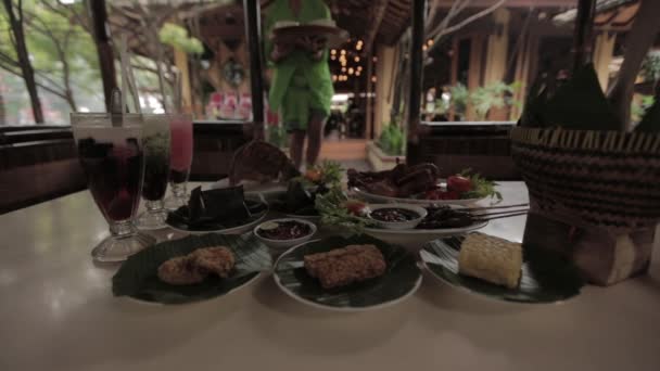 Sundanese Restaurant Serving Traditional Indonesian Meals Foods Drinks Bandung West — стокове відео