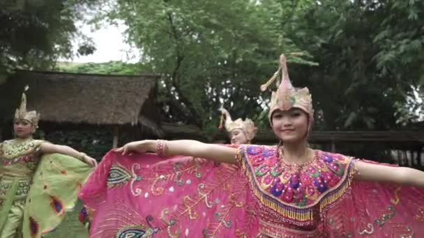 Bandung West Java Indonesia Circa 2014 Merak Peacock Traditional Folk — Vídeos de Stock