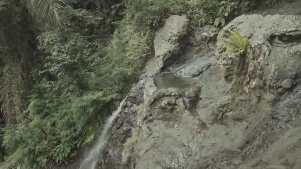 Natural Forest Rock Pool Jacuzzi Gembleng Waterfall Karangasem Bali Indonesia — Stockvideo