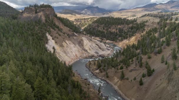 Yellowstone Nehri Ndeki Calcite Springs Yellowstone Ulusal Parkı Nın Büyük — Stok video