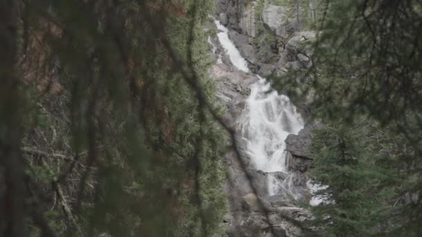 怀俄明州大提顿国家公园100英尺高的瀑布瀑布 — 图库视频影像