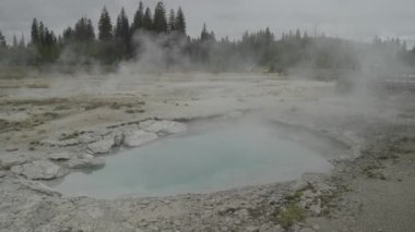 Batı Parmak Gayzer Havzası Supervolo Yellowstone Ulusal Parkı Wyoming Yolu.
