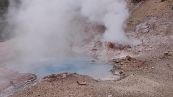Blue Pool Hot Springs Parque Nacional Supervolcán Yellowstone Wyoming — Vídeos de Stock